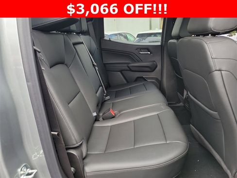 New 2025 Chevrolet Colorado LT w/ LT Convenience Package image 17
