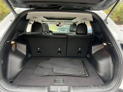 Used 2019 Jeep Cherokee Limited image 31