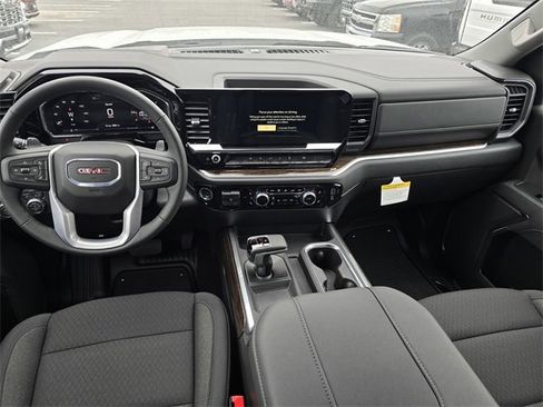 New 2026 GMC Sierra 1500 Elevation image 12
