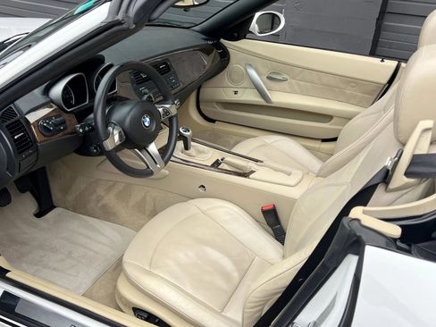 Used 2008 BMW Z4 3.0i image 7