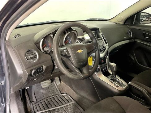 Used 2013 Chevrolet Cruze LT FWD image 15