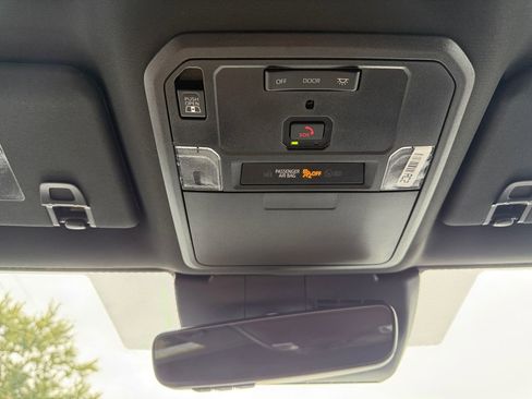 New 2025 Toyota Tacoma SR5 AWD/4WD image 39