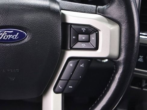 Certified 2022 Ford F250 Lariat w/ Lariat Ultimate Package image 27