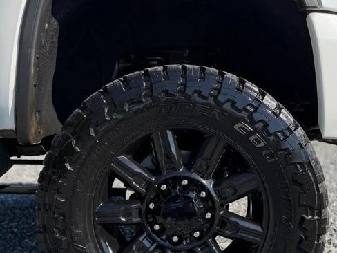 Used 2019 GMC Sierra 2500 Denali w/ Duramax Plus Package image 9