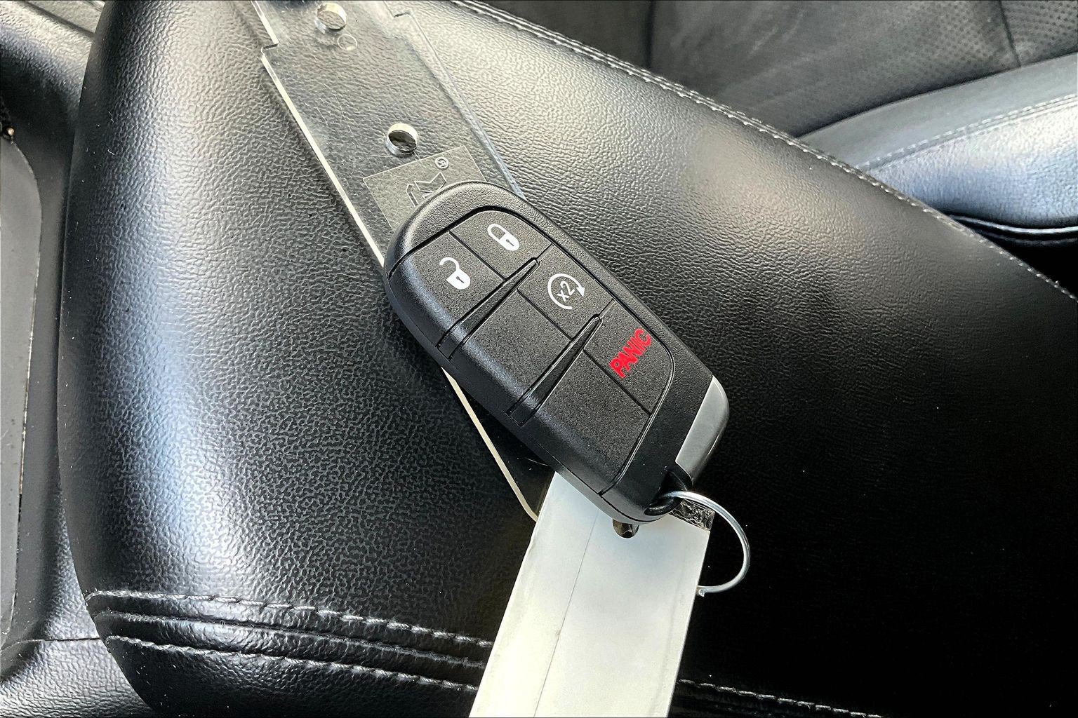 Used 2022 Dodge Durango GT RWD image 31