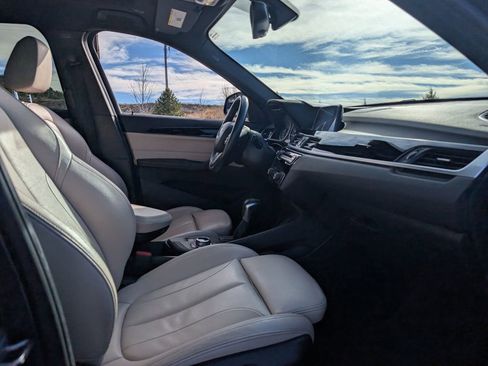 Used 2018 BMW X1 xDrive28i image 21