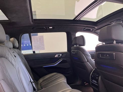 Used 2022 BMW X7 xDrive40i AWD/4WD image 32