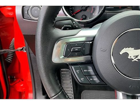 Used 2016 Ford Mustang GT RWD image 10