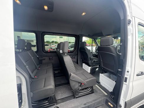 Used 2025 Mercedes-Benz Sprinter 2500 image 12