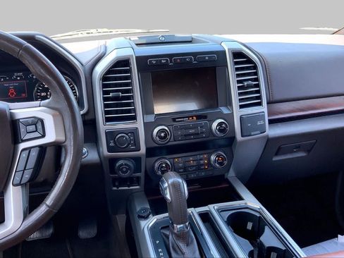 Used 2020 Ford F150 King Ranch w/ Equipment Group 601A Luxury AWD/4WD image 7