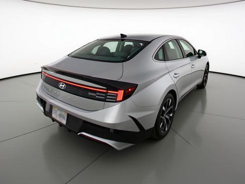 Used 2025 Hyundai Sonata SEL image 9