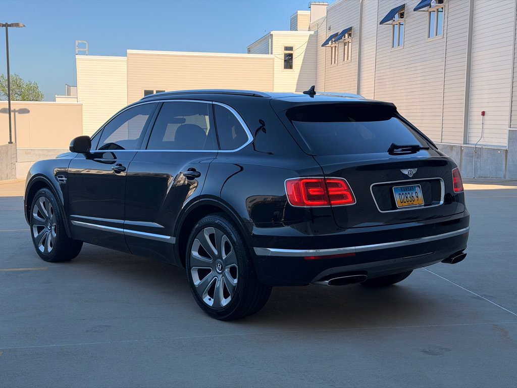 Used 2018 Bentley Bentayga AWD/4WD image 5