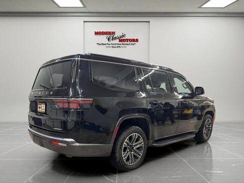 Used 2022 Jeep Wagoneer Series III AWD/4WD image 7