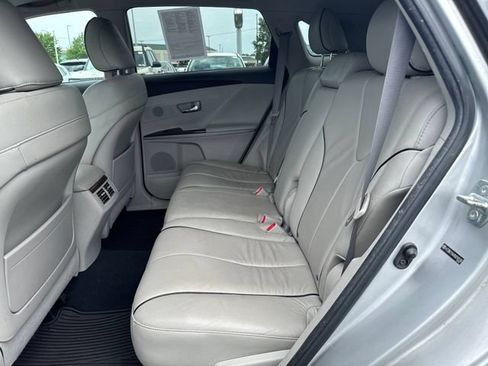 Used 2009 Toyota Venza AWD w/ Premium Pkg #2 image 26