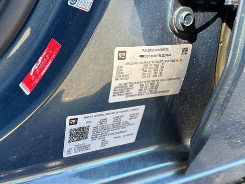 Certified 2025 Chevrolet Silverado 2500 LT w/ Convenience Package image 21