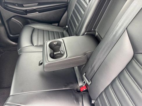 Used 2023 Ford Edge SEL image 12