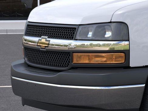 New 2025 Chevrolet Express 2500 Extended w/ Driver Convenience Package image 13