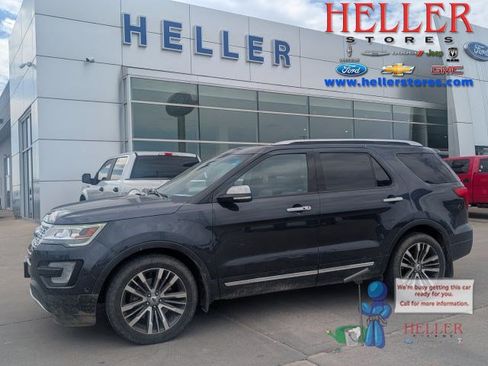 Used 2017 Ford Explorer Platinum image 1