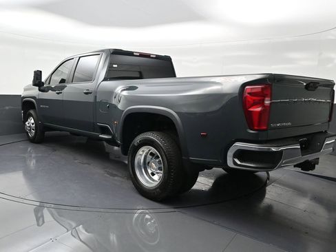 Used 2026 Chevrolet Silverado 3500 LT AWD/4WD image 3
