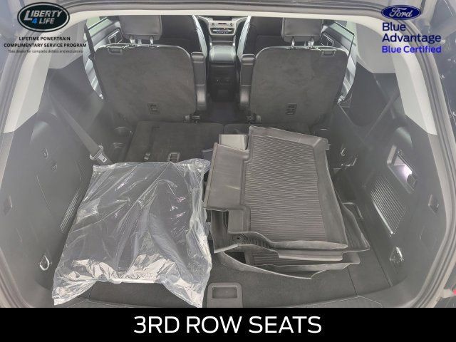 Certified 2023 Ford Explorer XLT w/ Equipment Group 202A AWD/4WD image 17