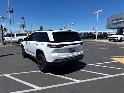 New 2026 Jeep Grand Cherokee Limited w/ Limited Altitude Package