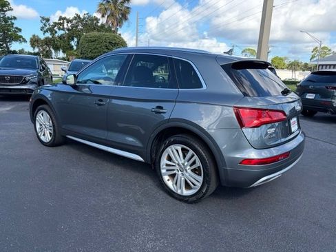 Used 2019 Audi Q5 2.0T Premium Plus w/ Premium Plus Package AWD/4WD image 4