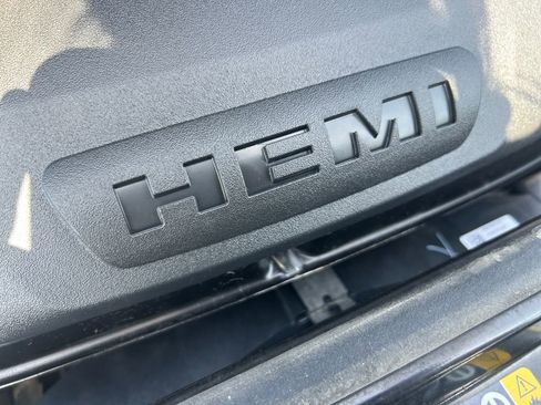 Used 2025 Dodge Durango R/T AWD/4WD image 31