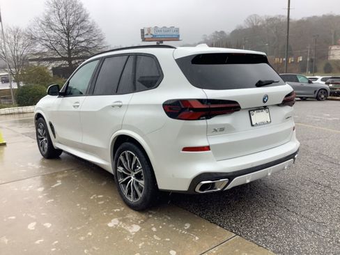 Used 2026 BMW X5 xDrive50e w/ M Sport Package AWD/4WD image 6