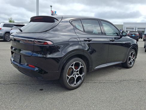Used 2025 Alfa Romeo Tonale w/ Premium Package AWD/4WD image 6