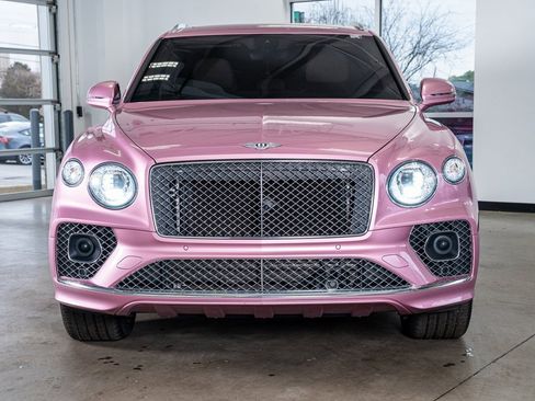 Used 2021 Bentley Bentayga image 3