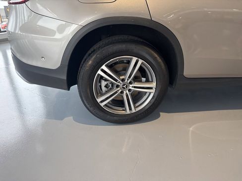 Used 2020 Mercedes-Benz GLC 300 4MATIC image 14