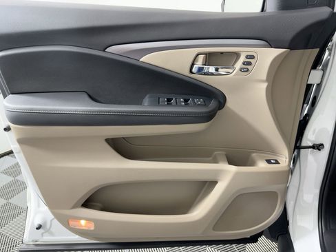 Certified 2023 Honda Ridgeline RTL-E image 9