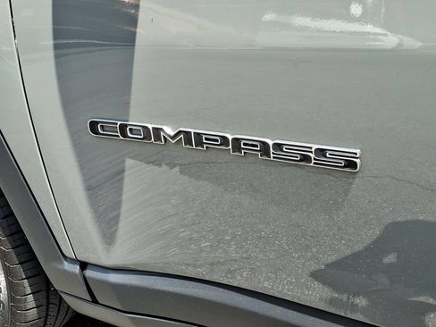 Used 2020 Jeep Compass Limited AWD/4WD image 30