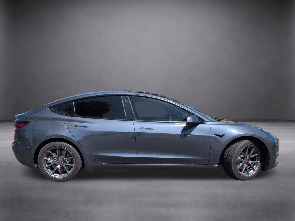 Used 2022 Tesla Model 3 Long Range AWD/4WD image 10