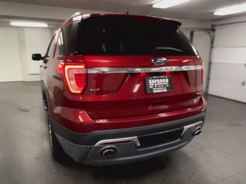 Used 2016 Ford Explorer XLT w/ Equipment Group 202A FWD image 7