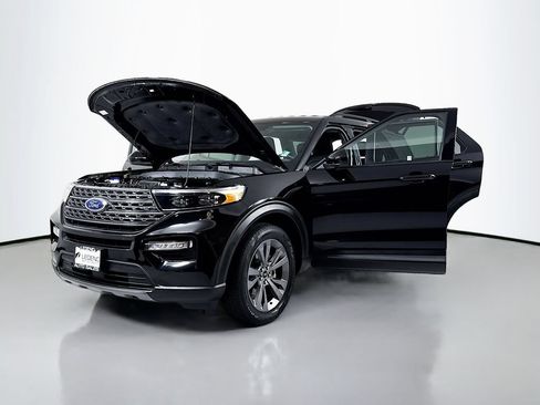 Used 2022 Ford Explorer XLT w/ Equipment Group 202A RWD image 21