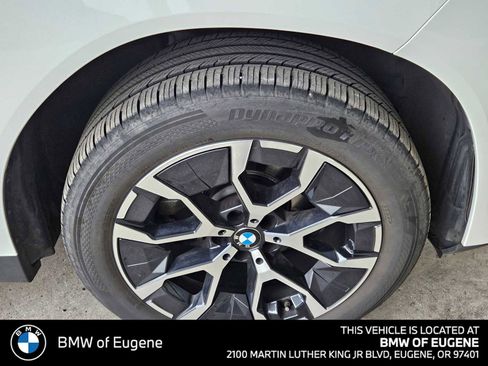 Used 2025 BMW X3 xDrive30i w/ Premium Package image 9