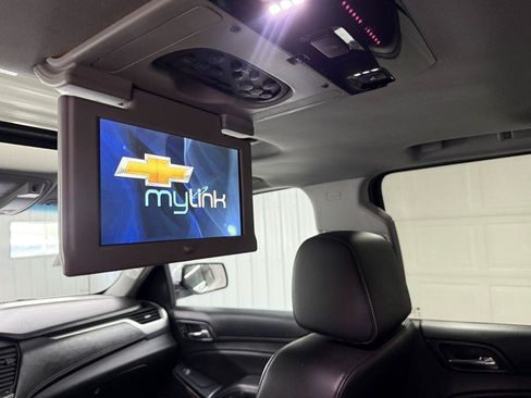 Used 2016 Chevrolet Suburban LT AWD/4WD image 32