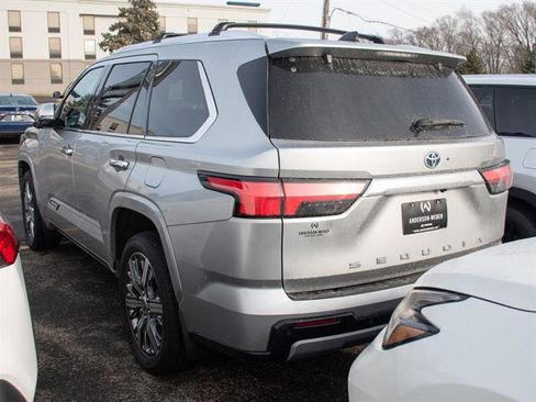 Used 2023 Toyota Sequoia Capstone image 5