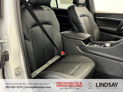 New 2025 Jeep Grand Cherokee Limited w/ Luxury Tech Group II image 11