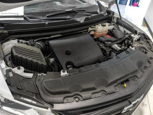 Used 2020 Chevrolet Traverse LT FWD image 50