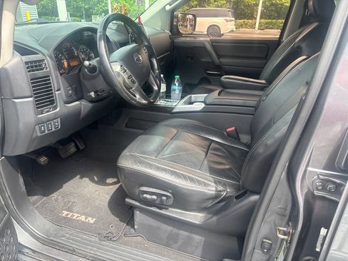 Used 2013 Nissan Titan SL w/ Heavy Metal Edition Pkg AWD/4WD image 7