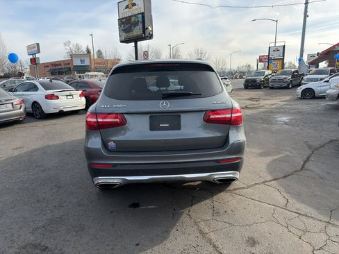 Used 2019 Mercedes-Benz GLC 350e 350e image 5