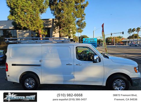 Used 2019 Nissan NV 3500 SL image 8