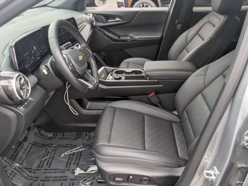 Certified 2026 Chevrolet Equinox LT w/ Convenience Package II AWD/4WD image 23