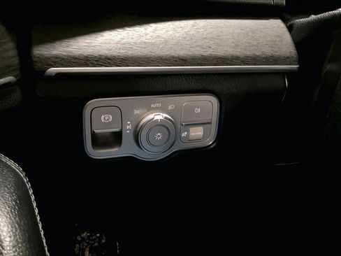 Used 2020 Mercedes-Benz GLE 350 4MATIC image 35