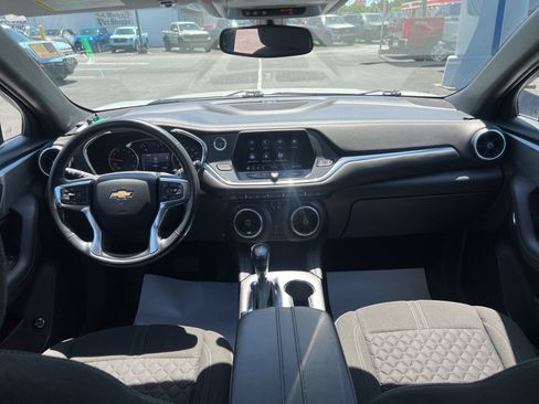 Used 2019 Chevrolet Blazer LT FWD image 41