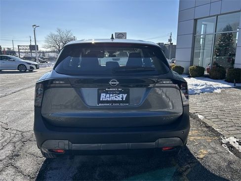 Used 2025 Nissan Kicks S image 7