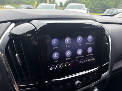 Used 2020 Chevrolet Traverse LT w/ LT Premium Package AWD/4WD image 19