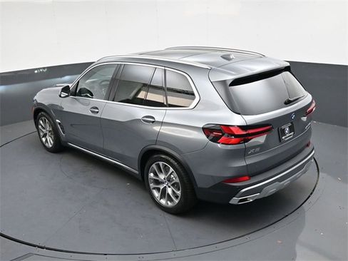 New 2026 BMW X5 xDrive50e image 22